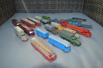 WIKING : 22 delige set bussen/auto's/etc : geen Märklinn beschikbaar voor biedingen