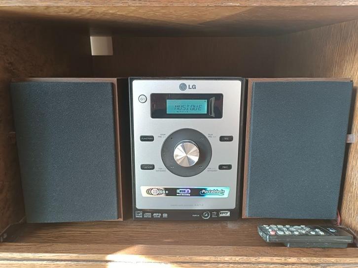 LG CD/MP3 USB hifi-microsysteem, Audio, Tv en Foto, Stereoketens, Gebruikt, Cd-speler, Tuner of Radio, Speakers, Microset, Ophalen