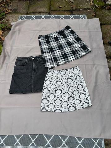 Kledingpakket M/L beschikbaar voor biedingen