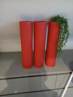 3 mooie rode vazen, Ophalen