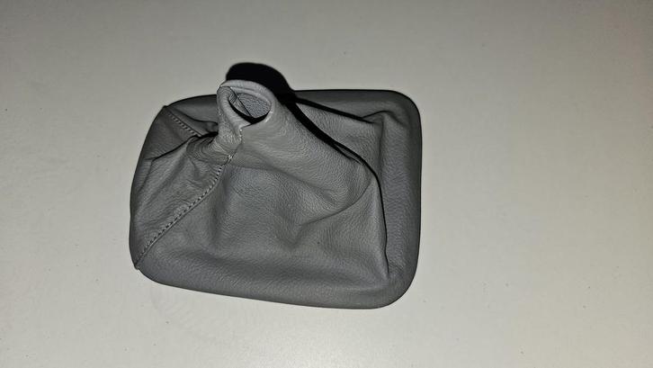 Versnellingspookhoes leer pookhoes grijs schakelbak BMW 3 se, Auto-onderdelen, Interieur en Bekleding, BMW, Nieuw, Ophalen of Verzenden