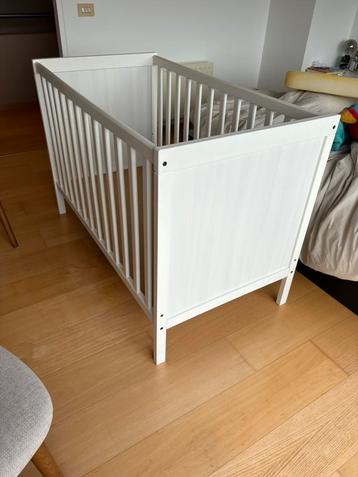 Babybedje beschikbaar voor biedingen