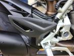 Pare-talon carbone Ducati Streetfighter V2, Utilisé