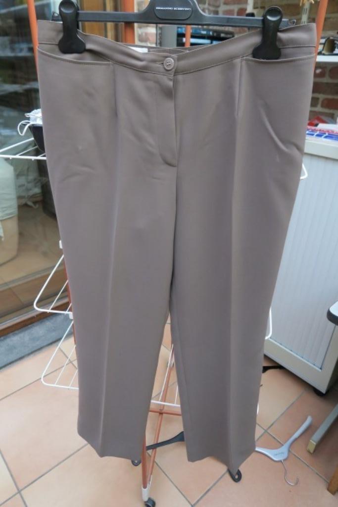 Broek bruin elastische band Mayerline mt 42, Kleding | Dames, Broeken en Pantalons, Zo goed als nieuw, Maat 42/44 (L), Bruin, Lang