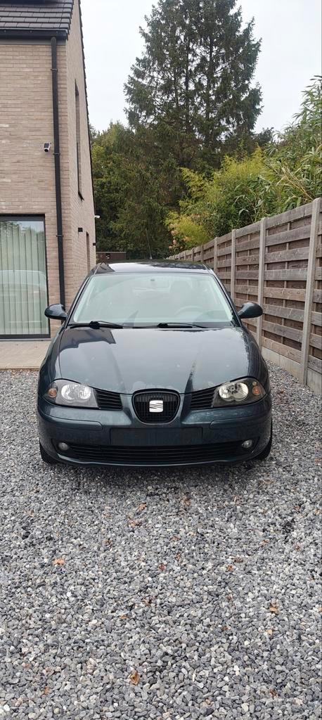 SEAT in zeer goede staat – Benzine – €2000, Auto's, Seat, Particulier, Ibiza, Benzine, 2 deurs, Blauw, Ophalen