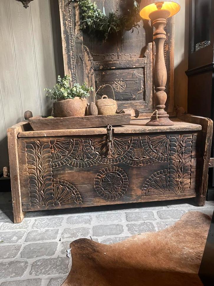 Himalayabox/ houten koffer/ kist/ dekenkoffer, Huis en Inrichting, Woonaccessoires | Kisten, Ophalen