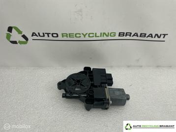 Raammotor Rechts Achter Audi Volkswagen 5Q0959812D beschikbaar voor biedingen