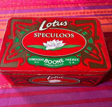 Boîte Lotus vintage beschikbaar voor biedingen