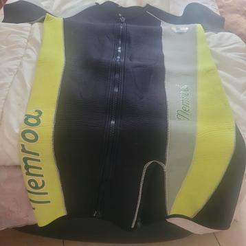 Shorty de plongée  beschikbaar voor biedingen
