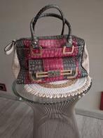 Altijd matchy met deze handtas van Guess,perfecte staat, Enlèvement, Comme neuf, Beige, Sac à main