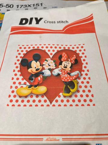 Voorgedrukt borduurpakket Mickey en Minnie Disney beschikbaar voor biedingen
