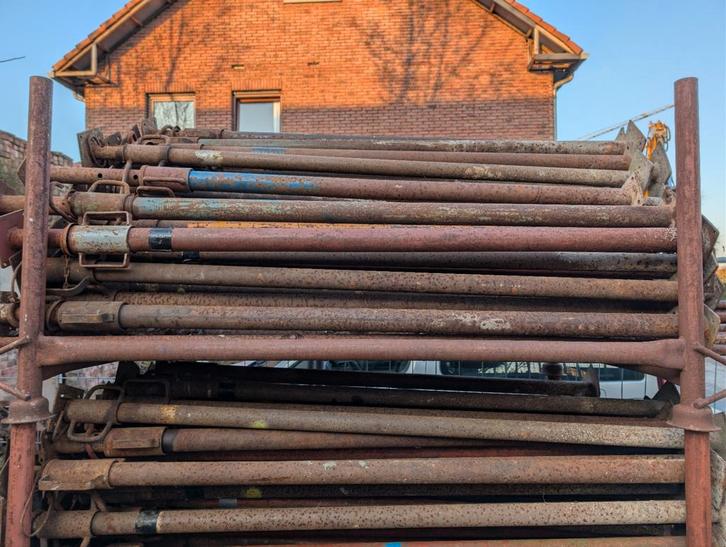 100 stiepen, Doe-het-zelf en Bouw, Steigers, Ophalen