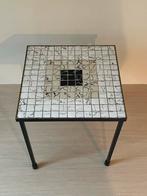 Vintage bijzettafeltje / plantentafel, Ophalen, Zo goed als nieuw