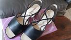 Blauwe sandalen met 4 cm hak leder 38 nieuw, Blauw, Nieuw, Sandalen of Muiltjes, Ophalen of Verzenden