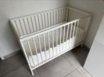 Babybedje + beddengoed, Ophalen, Zo goed als nieuw, Wit