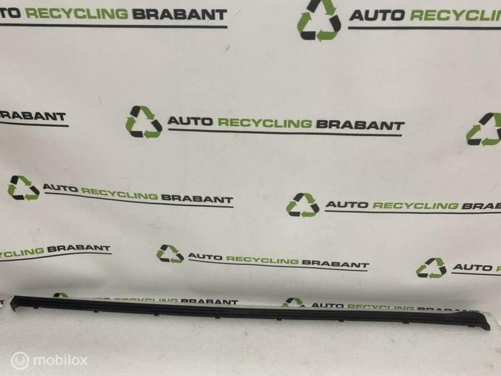 Dorpel Rubber Portier Rechts Voor Porsche Macan 95B837120B, Auto-onderdelen, Klein materiaal, Gebruikt, Ophalen of Verzenden