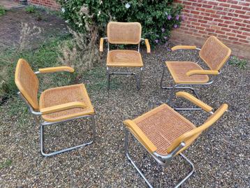 4 Cesca stoelen (heruitgave van Marcel Breuer) beschikbaar voor biedingen