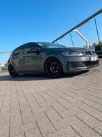 VOLKSWAGEN GOLF 7.5 GTI DSG PERFORMANCE DUAL LED ALCANTARA, Auto's, 4 cilinders, 1984 cc, 5 deurs, Dealer onderhouden