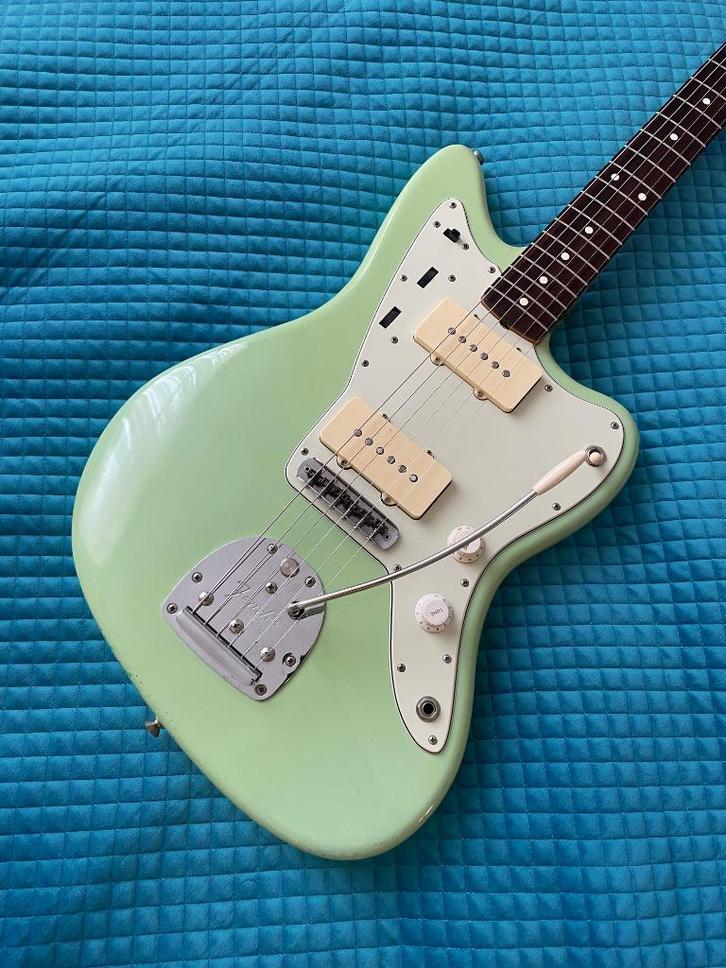 Fender AVRI '62 Jazzmaster 2007 Surf Green, Muziek en Instrumenten, Snaarinstrumenten | Gitaren | Elektrisch, Gebruikt, Solid body