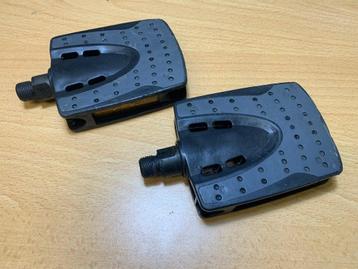 Pedalen voor elektrische fiets beschikbaar voor biedingen