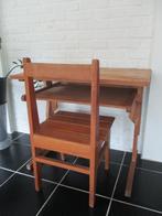 Houten kinderbureau met stoel, Kinderen en Baby's, Ophalen, Zo goed als nieuw, Tafel(s) en Stoel(en)