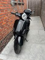 Trottinette Venesi Retro noire, Neuf, Classe B (45 km/h), Enlèvement, Essence