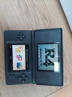 Nintendo DS lite, Games en Spelcomputers, Spelcomputers | Nintendo DS, Zwart, Ophalen of Verzenden, Zo goed als nieuw, Met beschermhoes of tas