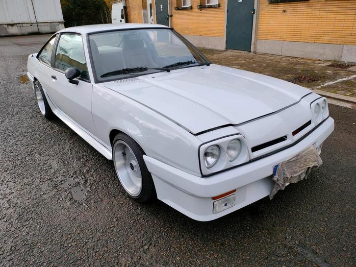 OPEL Manta GSI de 1985 + pièces détachées, Auto's, Oldtimers, Particulier, Lederen bekleding, Leder