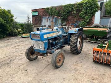 Ford 3000 Tracteur agricole à deux roues motrices voiture c, Utilisé, Ford