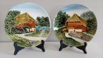 2 prachtige vintage duitse Majolica sierborden - chalets, Ophalen of Verzenden