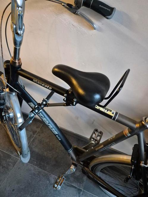 Zadel op stang, model 2, Fietsen en Brommers, Fietsaccessoires | Fietsstoeltjes, Gebruikt, Voorzitje, 9 t/m 36 kg, Voetsteuntjes