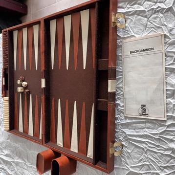 Backgammon bordspel  beschikbaar voor biedingen