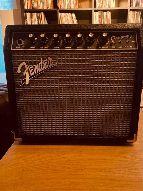 Fender Champion 20 gitaarversterker combo, Muziek en Instrumenten, Versterkers | Bas en Gitaar, Zo goed als nieuw, Ophalen
