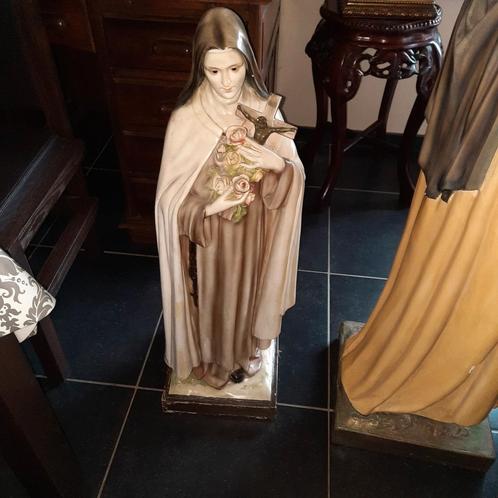 Statue de Marie de 84 cm, en parfait état., Antiquités & Art, Antiquités | Objets religieux, Enlèvement