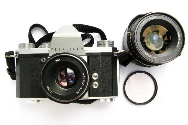 Mooie Praktica IV met helios 58mm en close-up lens., Audio, Tv en Foto, Fotocamera's Analoog, Gebruikt, Spiegelreflex, Overige Merken