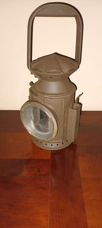1944 British petrol lamp beschikbaar voor biedingen
