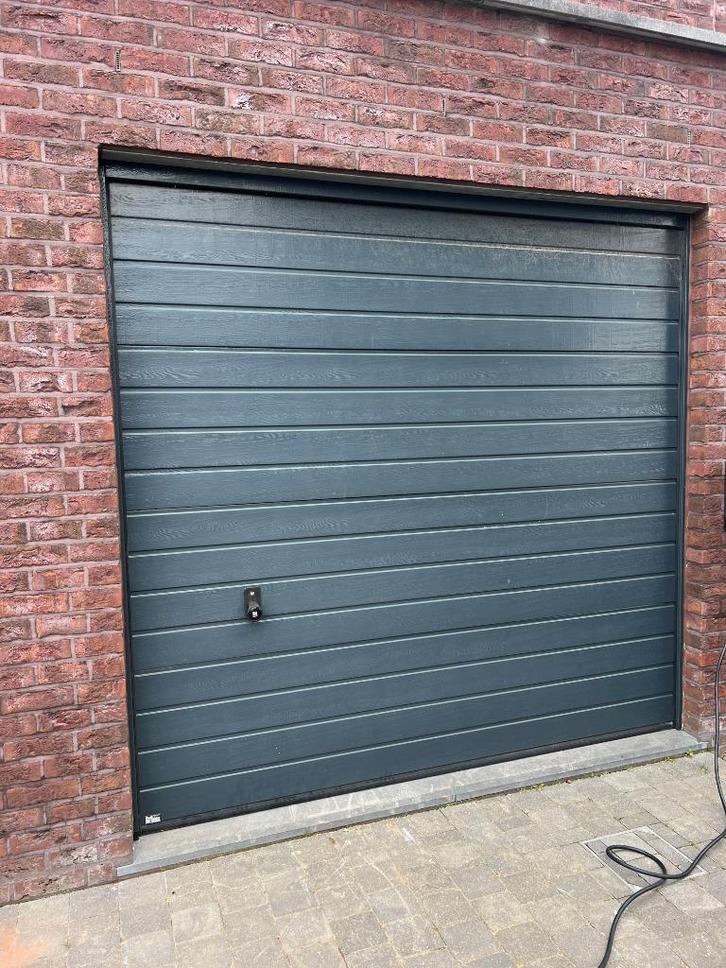 Sectionale garagepoort Hörmann, Doe-het-zelf en Bouw, Deuren en Vliegenramen, Gebruikt, Garagedeur, 215 cm of meer, 120 cm of meer