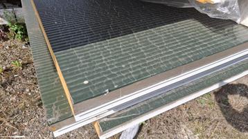 ca 40m² sandwichpanelen 10cm dik beschikbaar voor biedingen