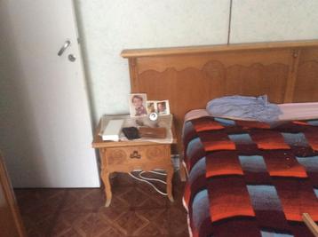 Slaapkamer/ living inboedel compleet zie fotos beschikbaar voor biedingen