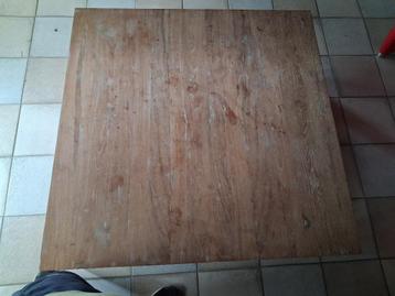Salontafel beschikbaar voor biedingen