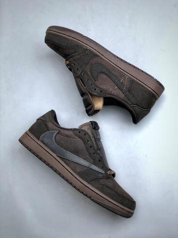 Jordan 1 Low Travis Scott ‘Velvet Brown’  beschikbaar voor biedingen