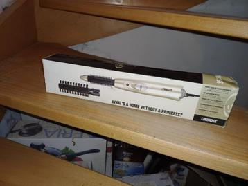 Brosse chauffante beschikbaar voor biedingen