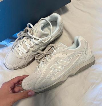 New balance 204L t42 sneakers in beperkte oplage beschikbaar voor biedingen