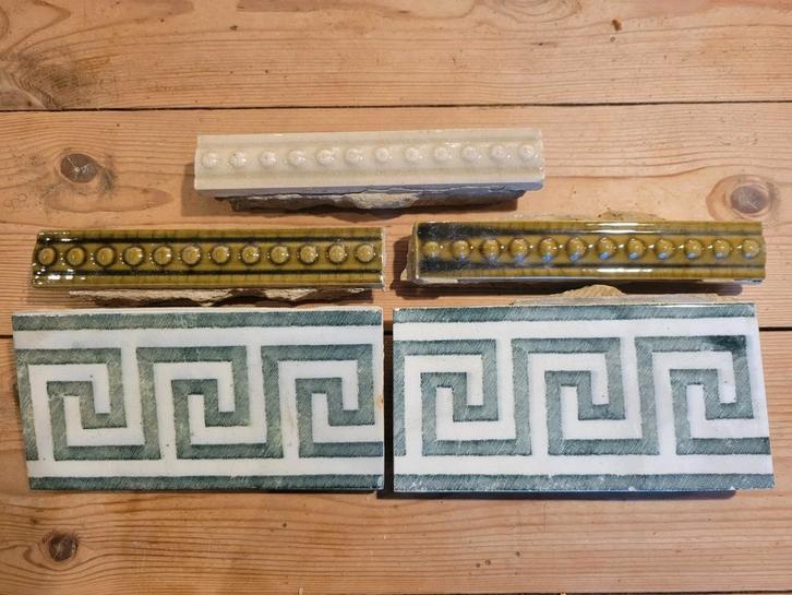 Oude randtegels van Gilliot uit Hemiksem., Doe-het-zelf en Bouw, Tegels, Gebruikt, Ophalen