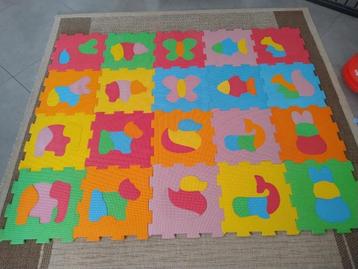 tapis d'eveil d'activité de jeux en puzzle beschikbaar voor biedingen
