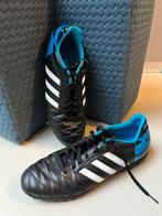 Voetbalschoenen kunstgras - maat 44 2/3, Sport en Fitness, Voetbal, Ophalen of Verzenden, Zo goed als nieuw