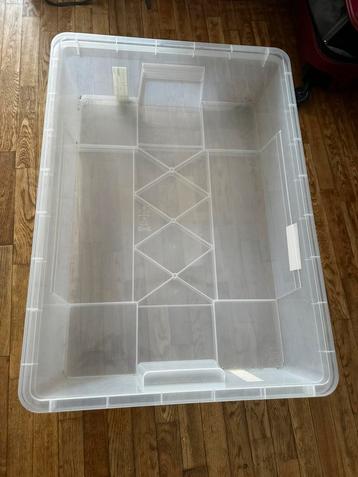 2 boîtes de rangement IKEA beschikbaar voor biedingen