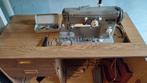 Pfaff 230 naaimachine met toebehoren en tafel, Hobby en Vrije tijd, Pfaff, Gebruikt, Ophalen, Naaimachine