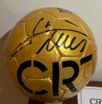 Gesigneerde Ballon d’or bal door Cristiano Ronaldo, Sport en Fitness, Voetbal, Ophalen of Verzenden, Zo goed als nieuw, Bal