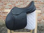 Springzadel Century Jump Emmers 17 inch wijde boom, Dieren en Toebehoren, Paarden en Pony's | Zadels, Ophalen, Zo goed als nieuw